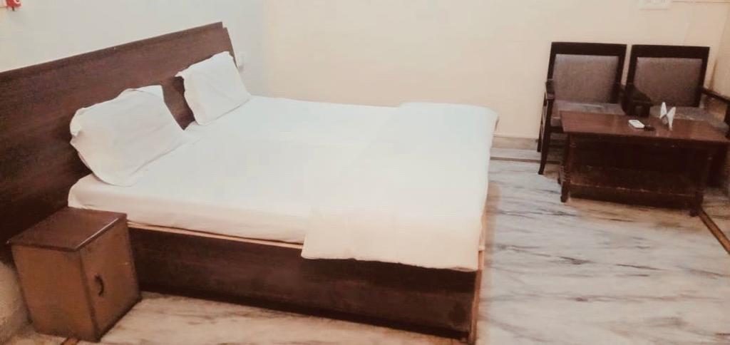 Hotel Krishna Towers - Tap to explore photos