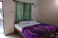 Goa Holiday AC & NON-AC ROOMS