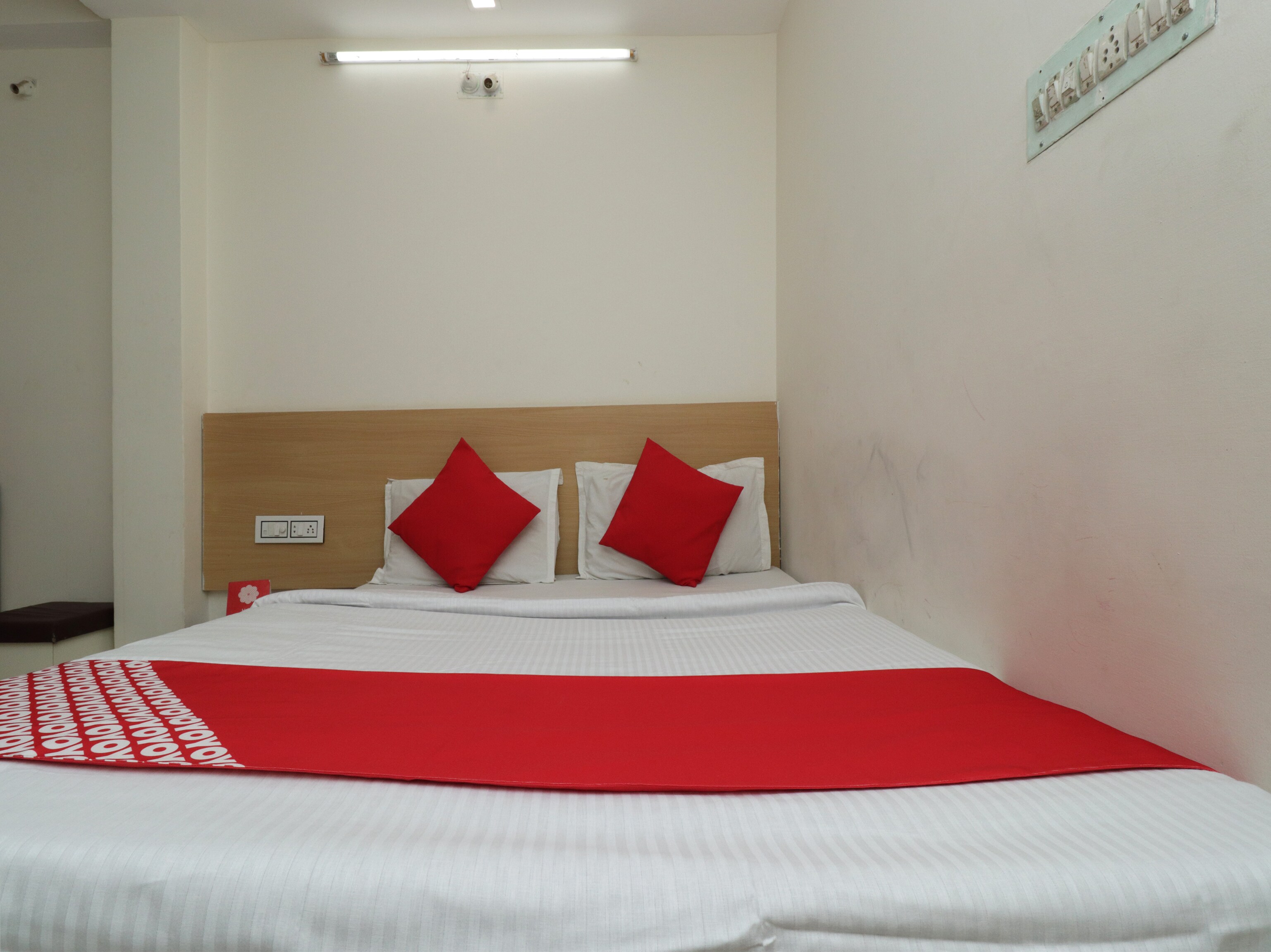 Hotel ruchika - Tap to explore photos