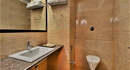 Hotel Jeet Continental Room Type - Deluxe Room