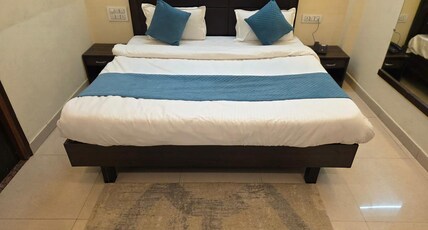 Raj Hotel By Rao Room Type - Super Deluxe Room