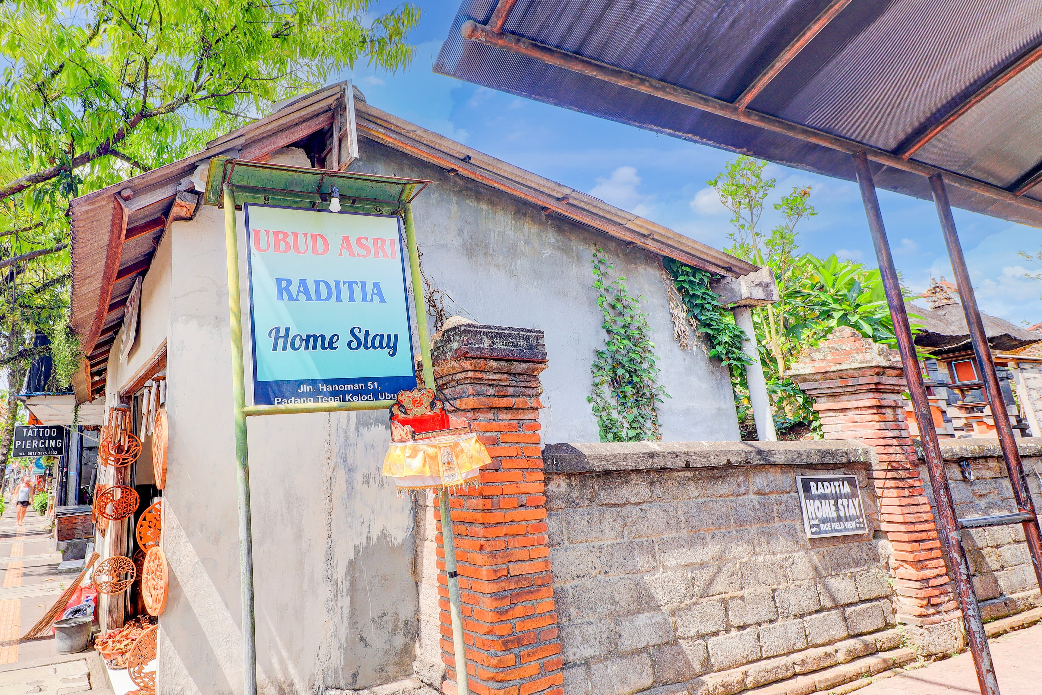 Hotel O Ubud Asri Homestay Near Monkey Forest - Tap to explore photos