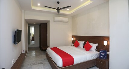 Super Hotel O Tulip Inn Room Type - Deluxe