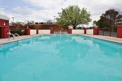 Holiday Inn Express Atlanta West - Theme Park Area, an IHG Hotel