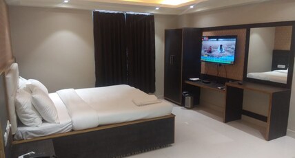 SVR HOTEL & BANQUET Room Type - PREMIUM