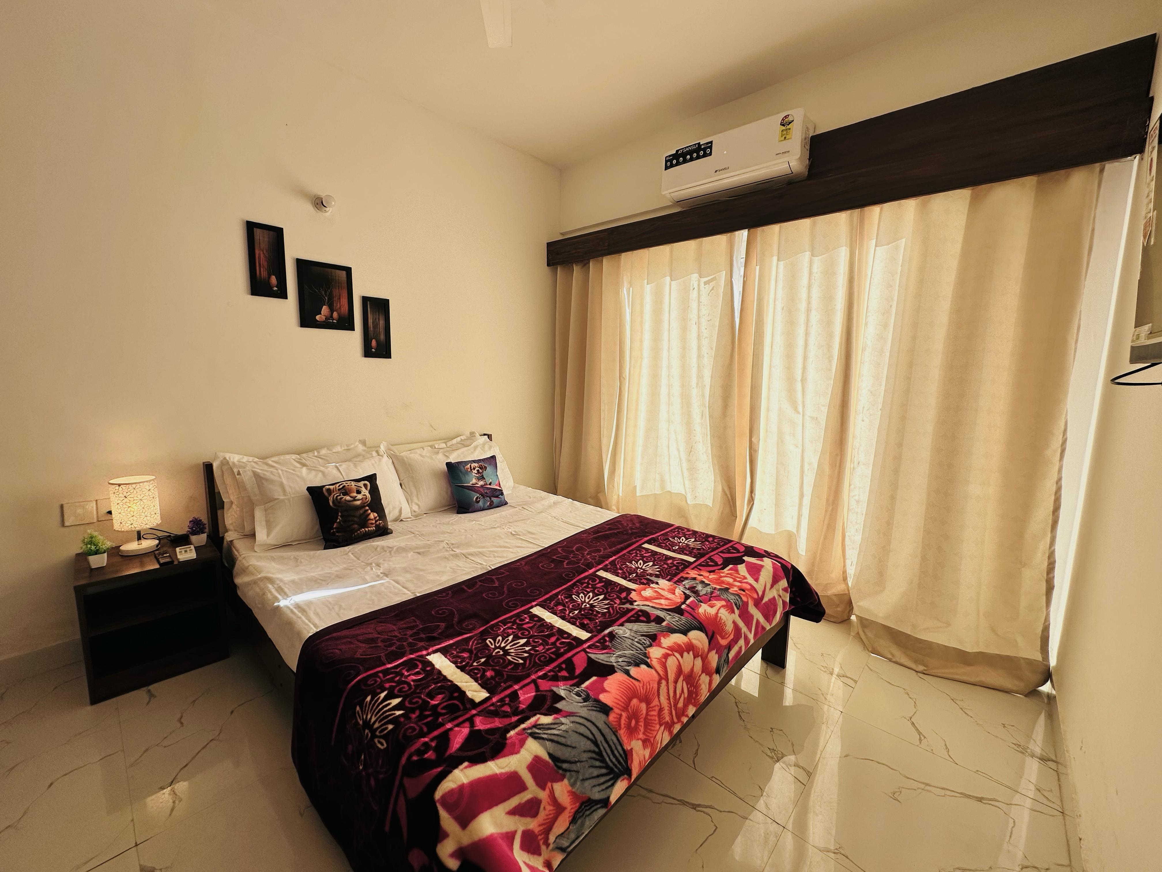 Cozy Stylish 1BHK near Expo Mart - Tap to explore photos