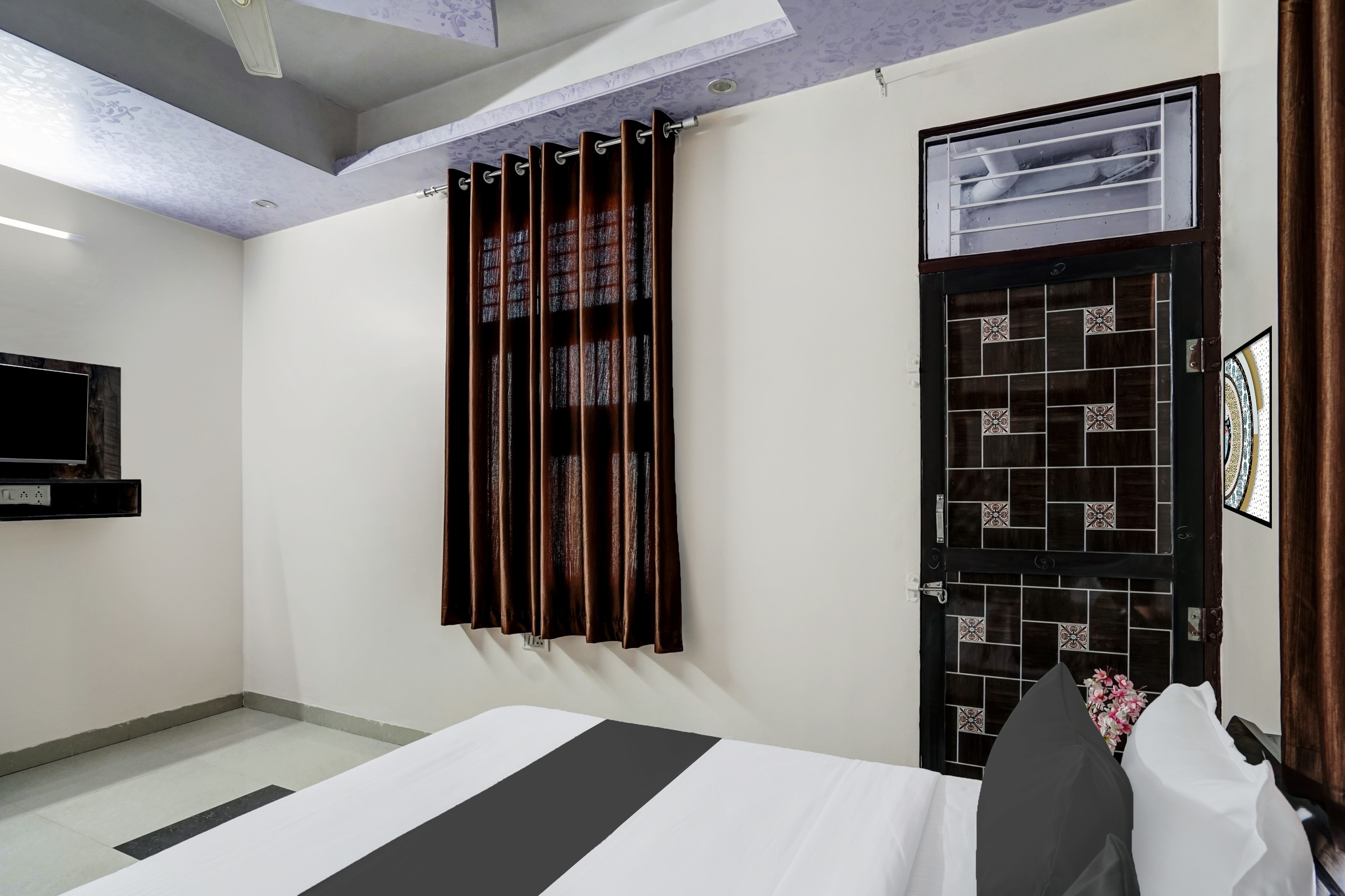 Hotel O Rudra palace - Tap to explore photos