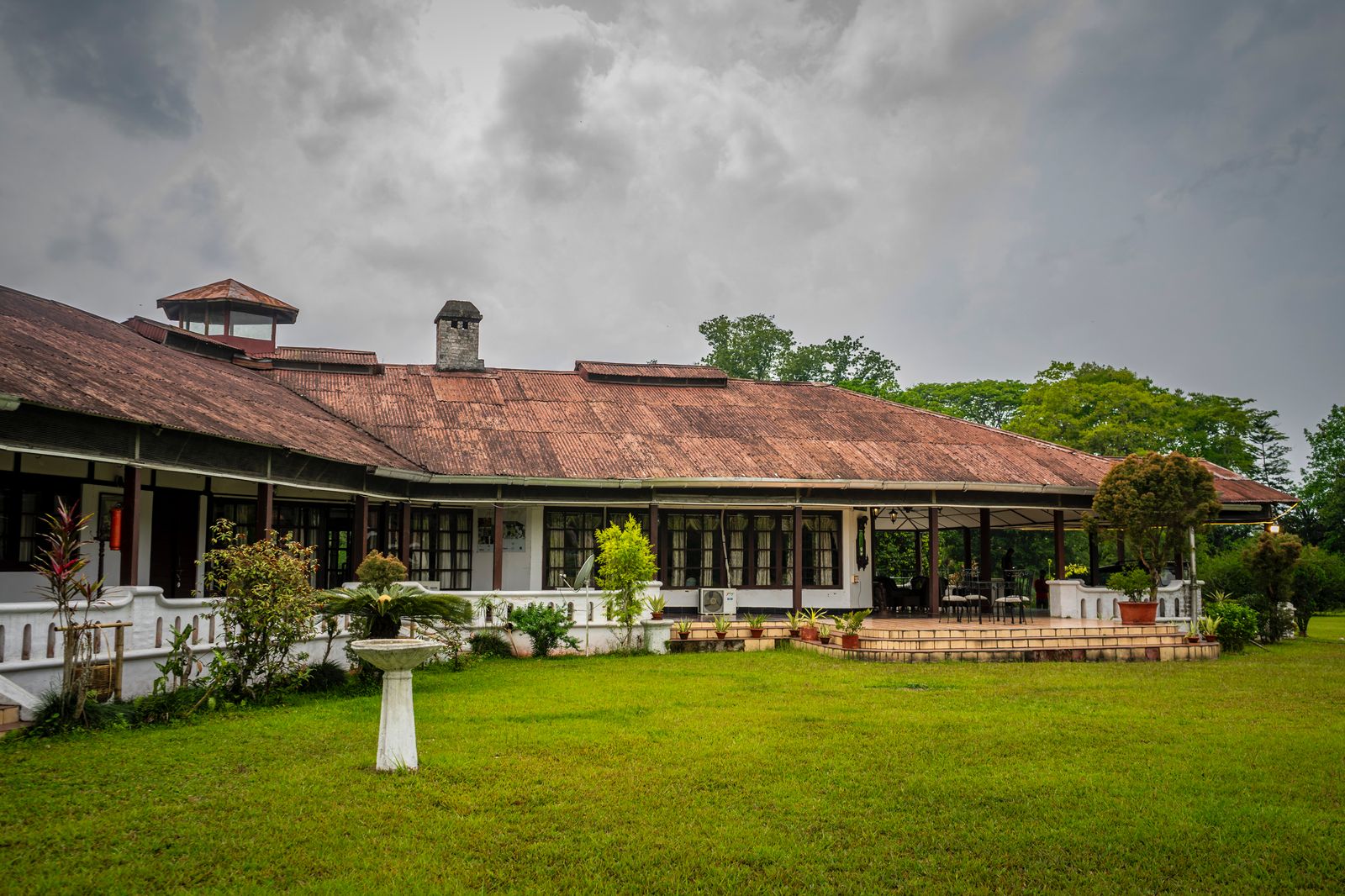 Mistry Sahib's Bungalow(Banyan Grove) - Tap to explore photos