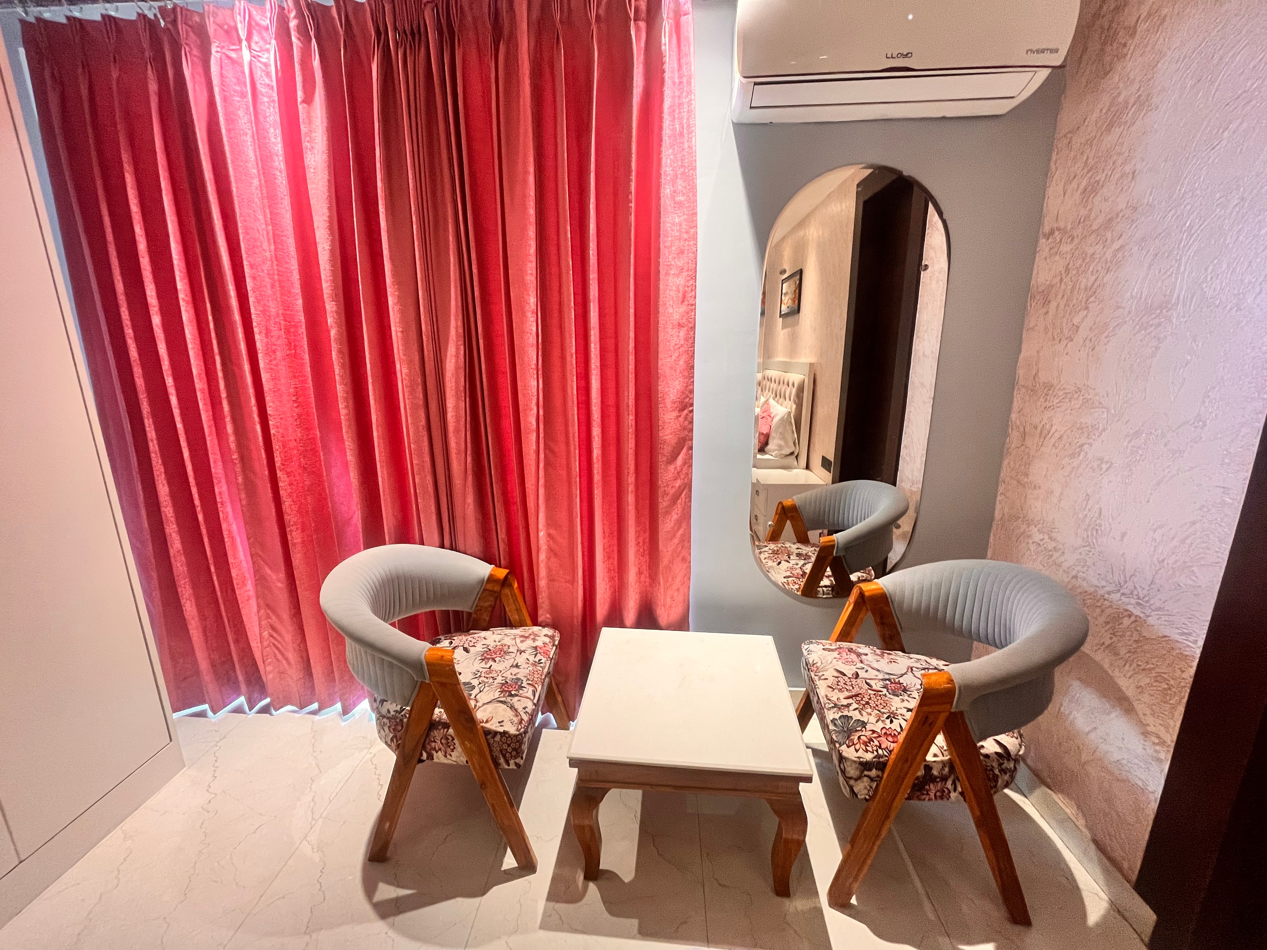 Hotel VS Residency Medanta - Tap to explore photos
