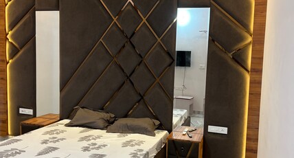 Universal Home stay Room Type - Sweet room
