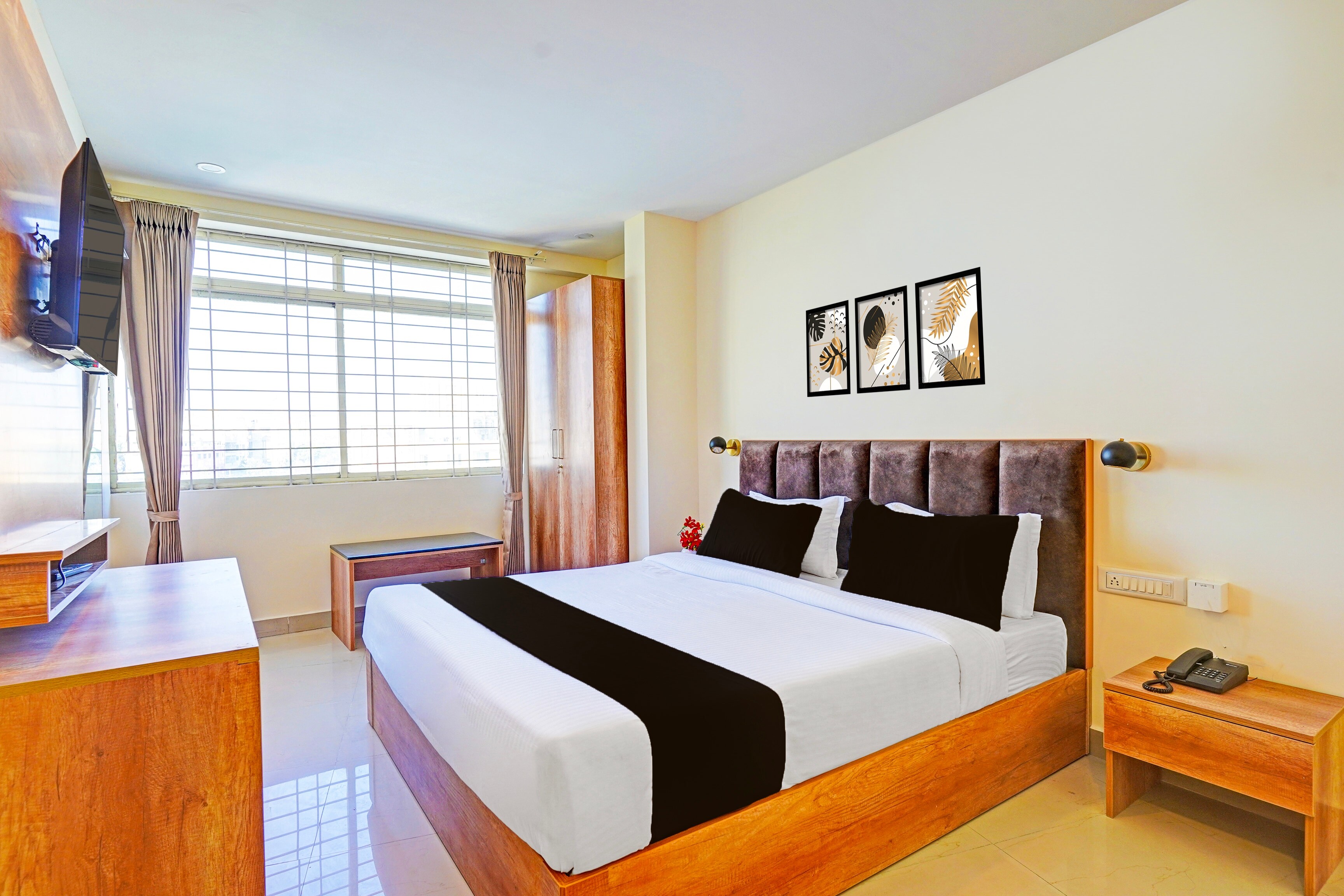 Hotel O Indian Suites - Tap to explore photos