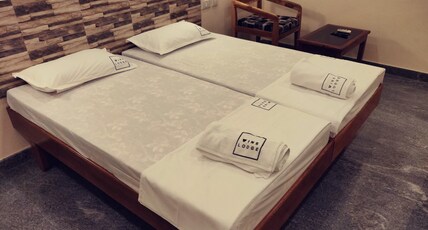 Hotel Wins Room Type - 2 Bed Standard A/C
