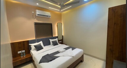 Hotel Tulsi inn Room Type - Double Bed with sofacum bedroom