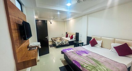 Madhuban Guest House Room Type - Family Suite Room Four Bed AC