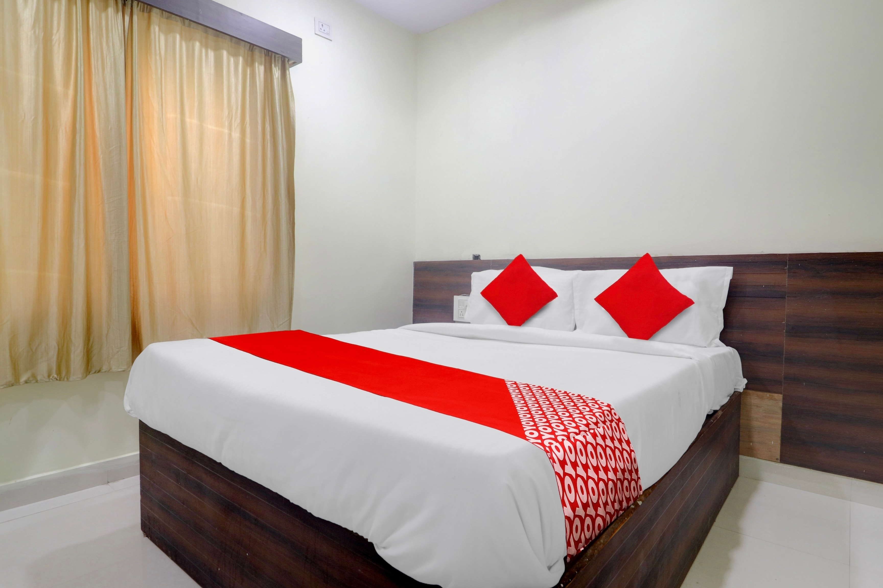 HOTEL O SHAZEB INTERNATIONAL - Tap to explore photos