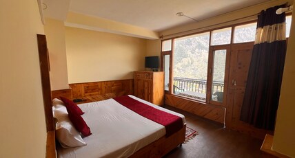 Holiday Moods Room Type - Private Room| Mountain View Balcony +Wi-Fi| Manali(302)