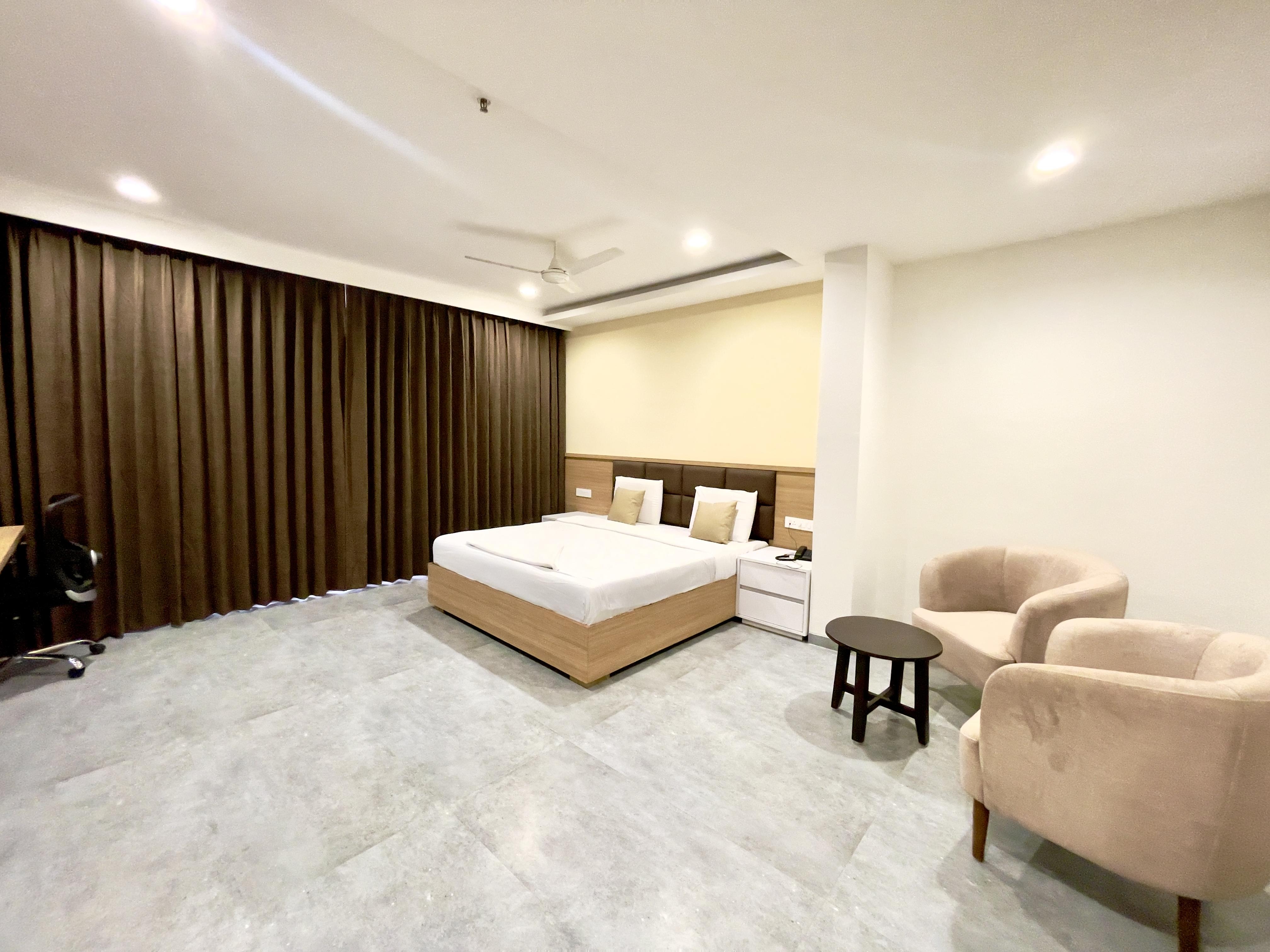 Hotel Chanakya - Tap to explore photos