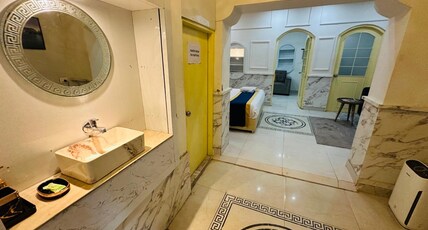 Hinduja Haveli and Dormitory Room Type - Deluxe