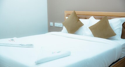 seri hotel Room Type - Standard King Room