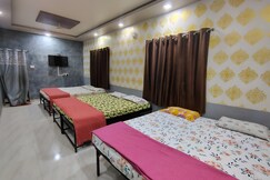 Palange Lodge Bhakt Niwas