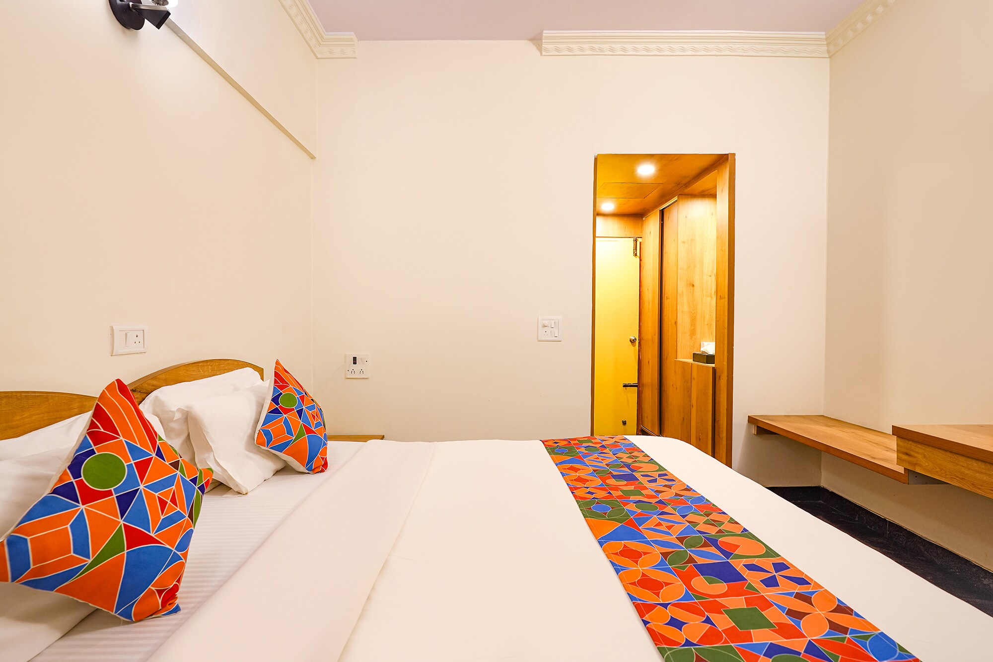 FabHotel Spiro Grand - Nr. Banashankari - Tap to explore photos