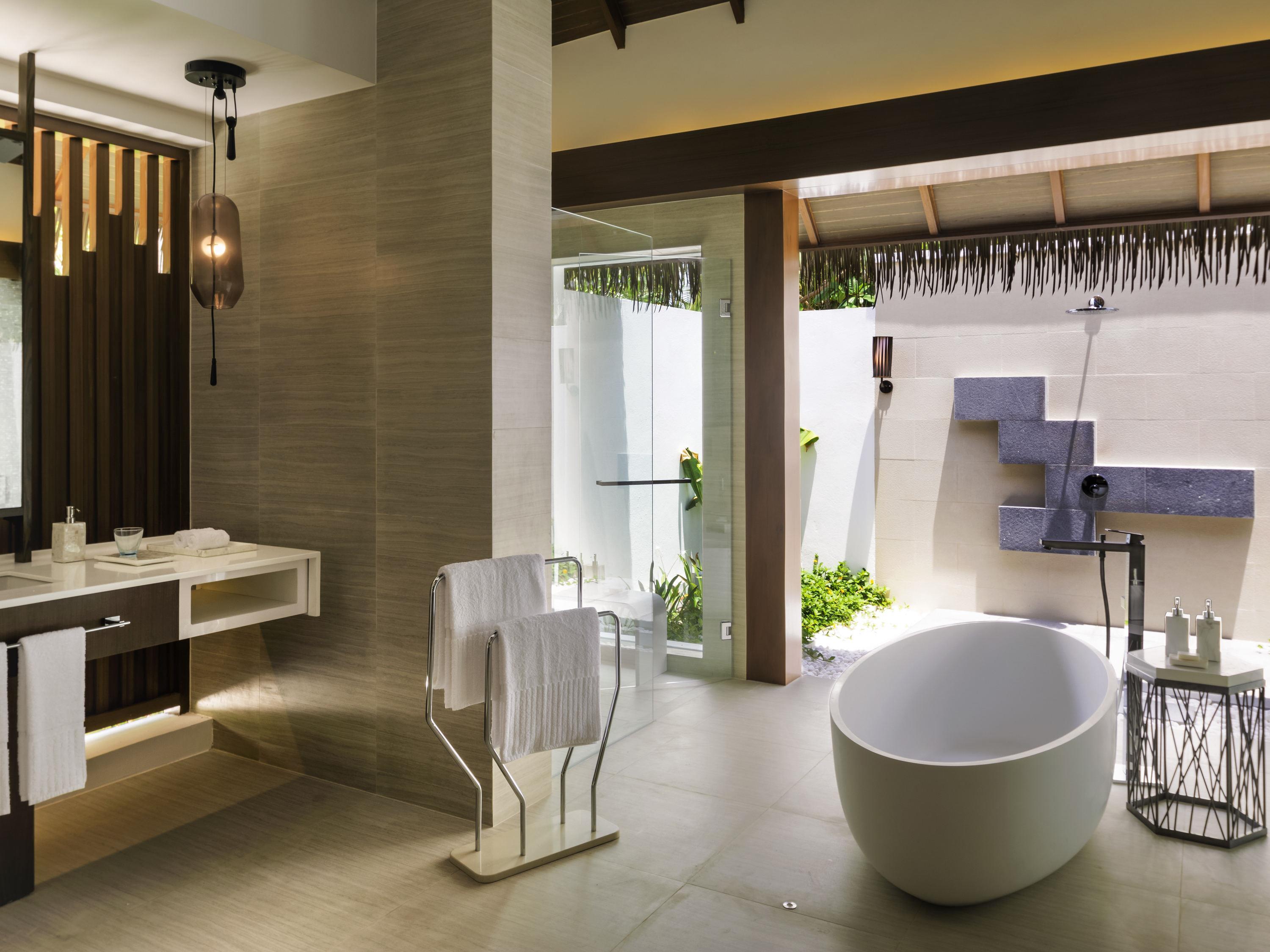 Pullman Maldives Maamuta - All Inclusive Resort - Tap to explore photos