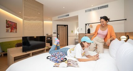 Lub d Bangkok Chinatown Room Type - The Roomy King - Deluxe King Room