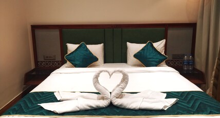 Akash Hilltop Resort Room Type - Super Deluxe Room with Balcony