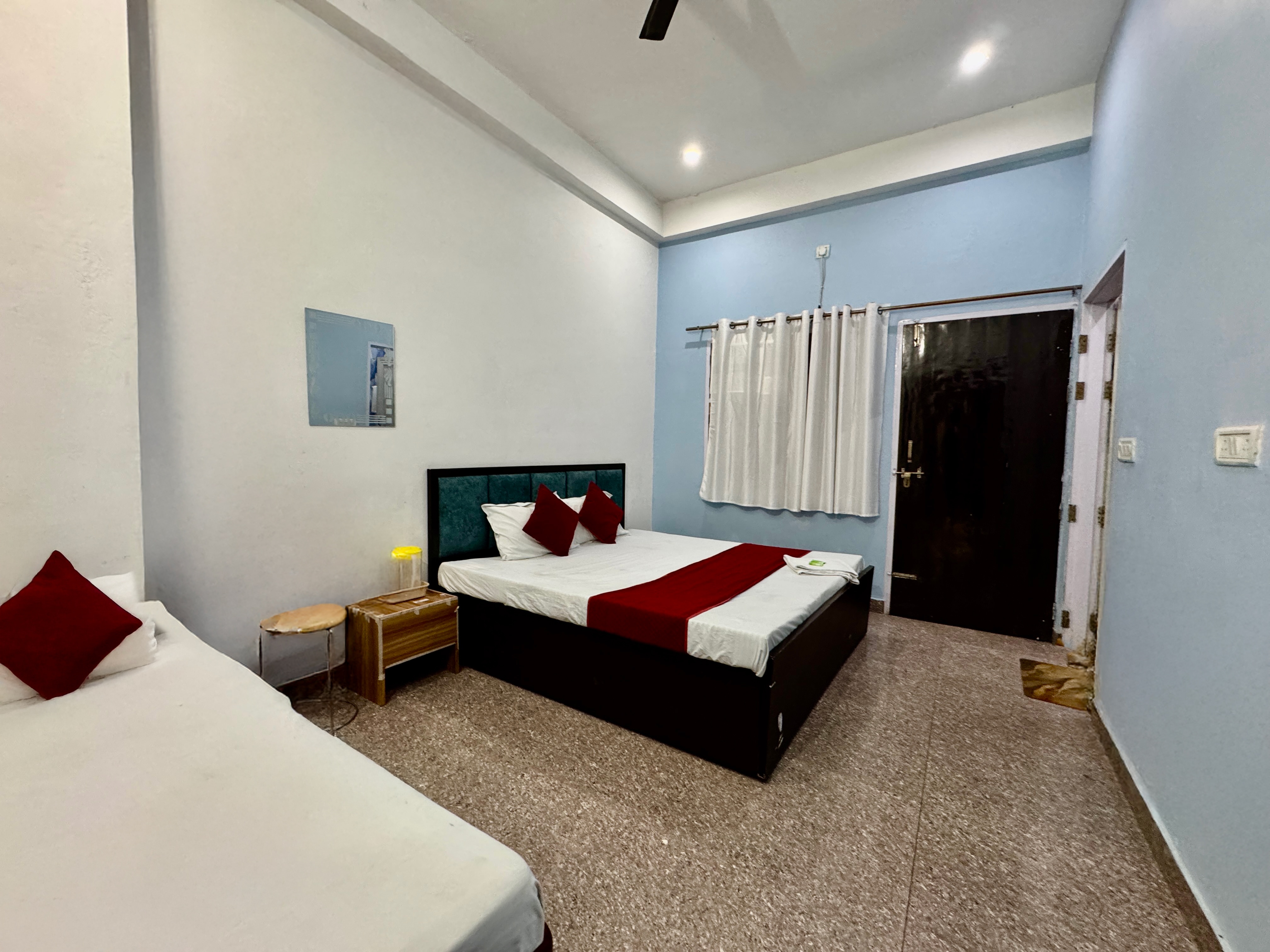 Hotel Radha Aradhya Sadan - Tap to explore photos