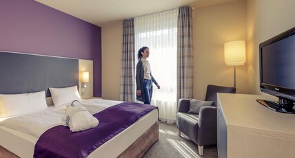 MERCURE BERLIN CITY WEST Room Type - Junior Suite with 1 queen-size bed