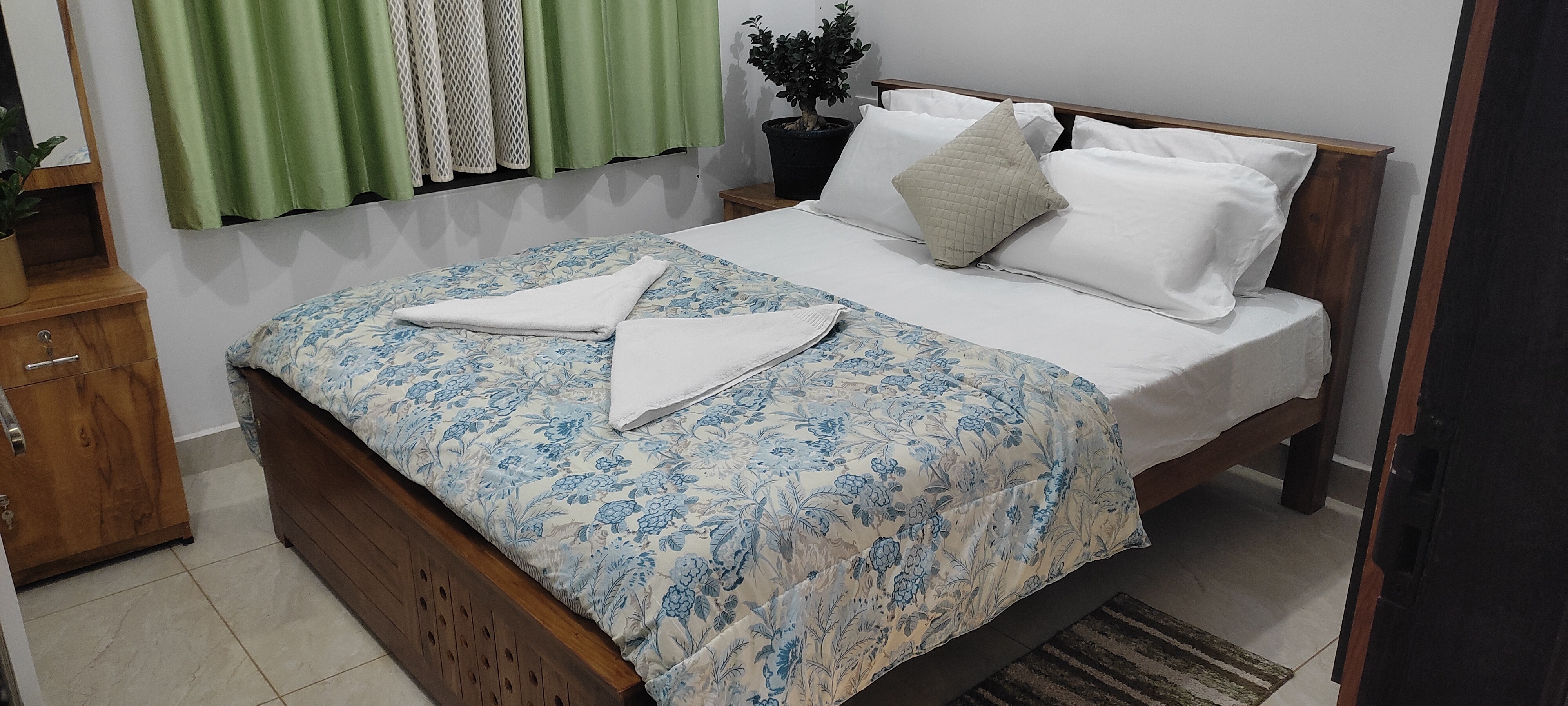 COORG WHITE ORCHID HOMESTAY SPATIKA LAYOUT - Tap to explore photos