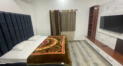 The Garden Cafe Room Type - King Bed Room with Garden View