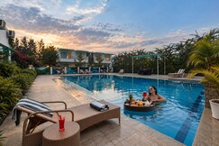 Vedikant Resorts The Mallard Corbett