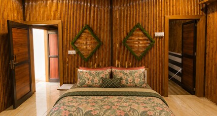KV Sparrow Nest Farmhouse Room Type - Wooden Cottage