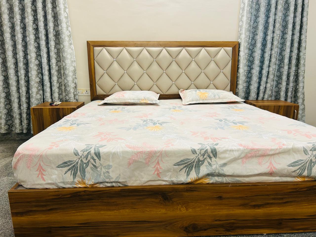 GK Luxury Guest House Rooms - Tap to explore photos