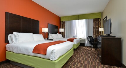 Holiday Inn Express Hotel & Suites Alva Room Type - 2 Queen Ste Comm Mobil Access Roll Shwr