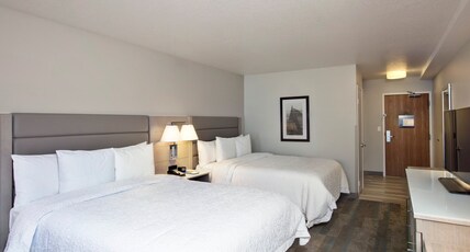 Hampton Inn & Suites by Hilton Hermosa Beach Room Type - 2 QUEEN BEDS NONSMOKING