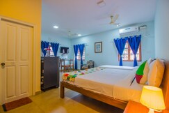 Super Collection O Holy Cross Home Stays