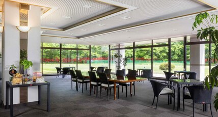 Mercure Miyagi Zao Resort & Spa Room Type - Classic Room with 2 single beds, 1 sofa bed, 1 extra bed