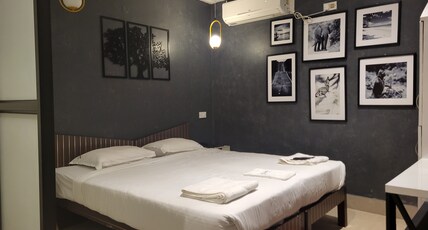 Hotel Shreesh Room Type - Super Deluxe AC Rooms - SEA VIEW