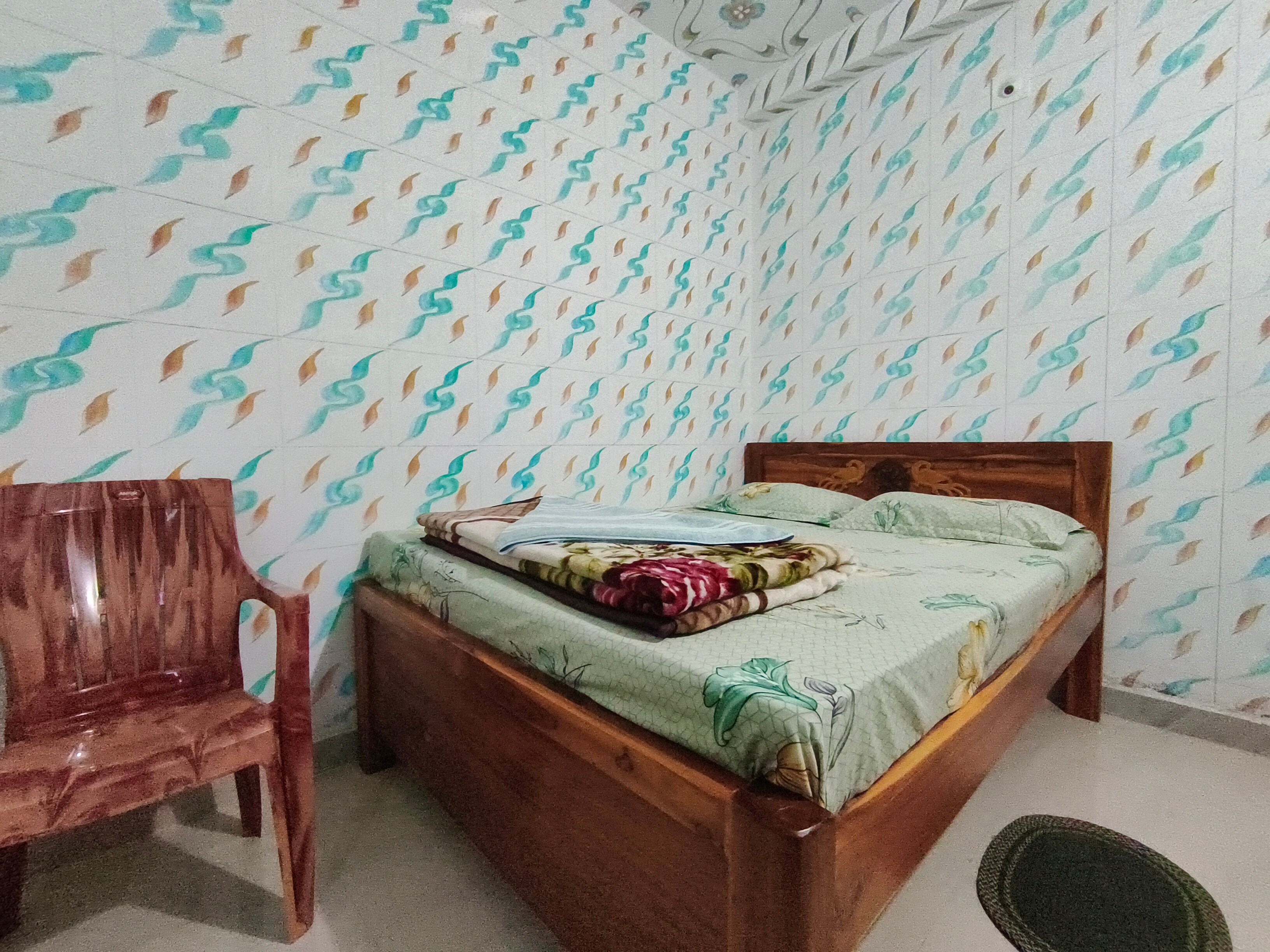 Madhu Guest House - Tap to explore photos
