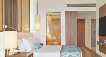 The Resort Mumbai Room Type - PREMIUM BEACH VIEW, WITH BALCONY