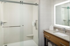Hampton Inn and Suites Jacksonville-Deerwood Park, FL