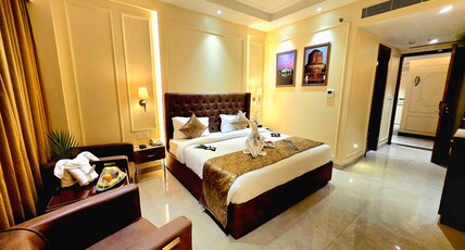 Hotel Regal Room Type - Deluxe Double Bed Room