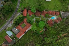 Misty Grove, Nadugani (30 kms from Masinagudi)