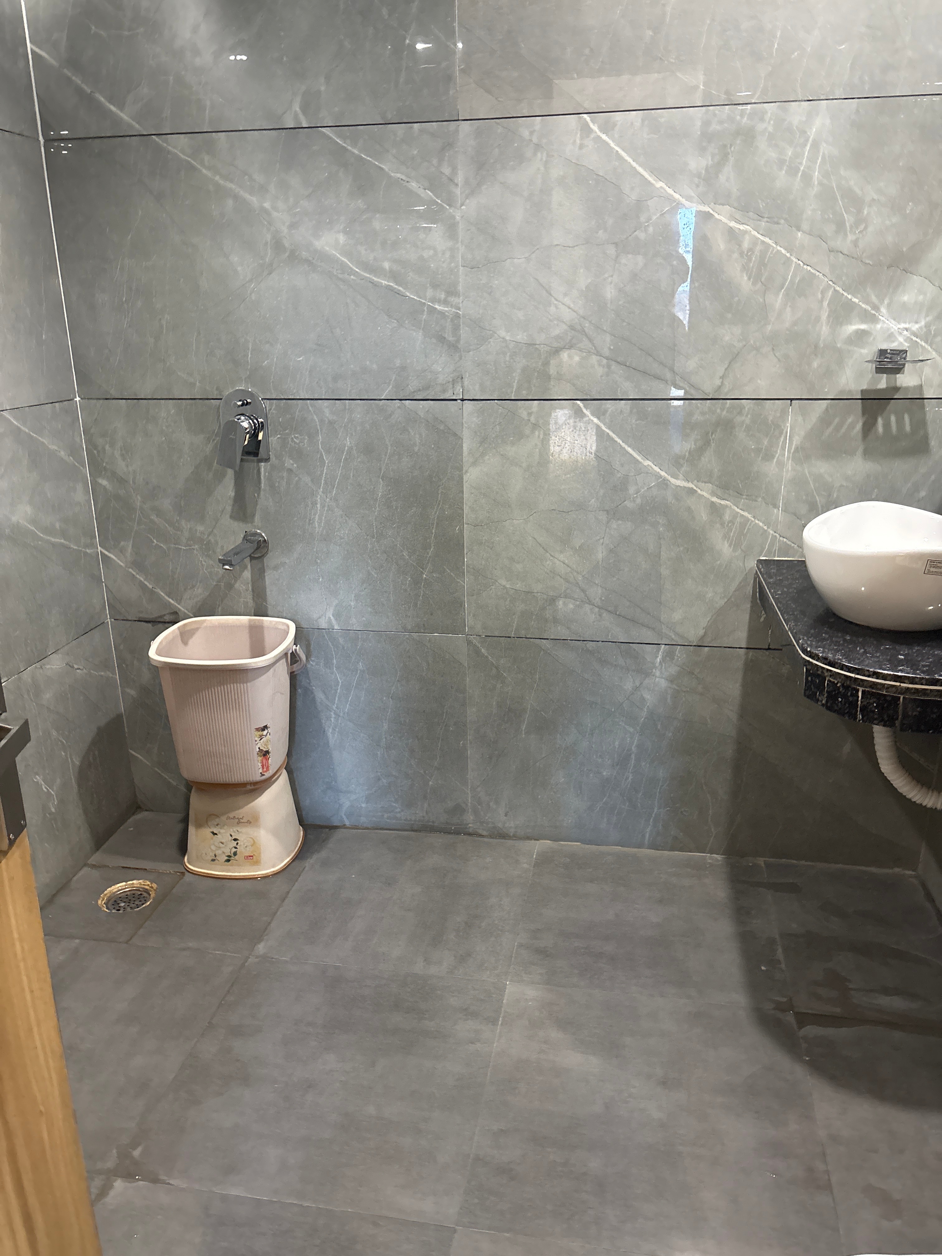 Hotel HM Way - Tap to explore photos