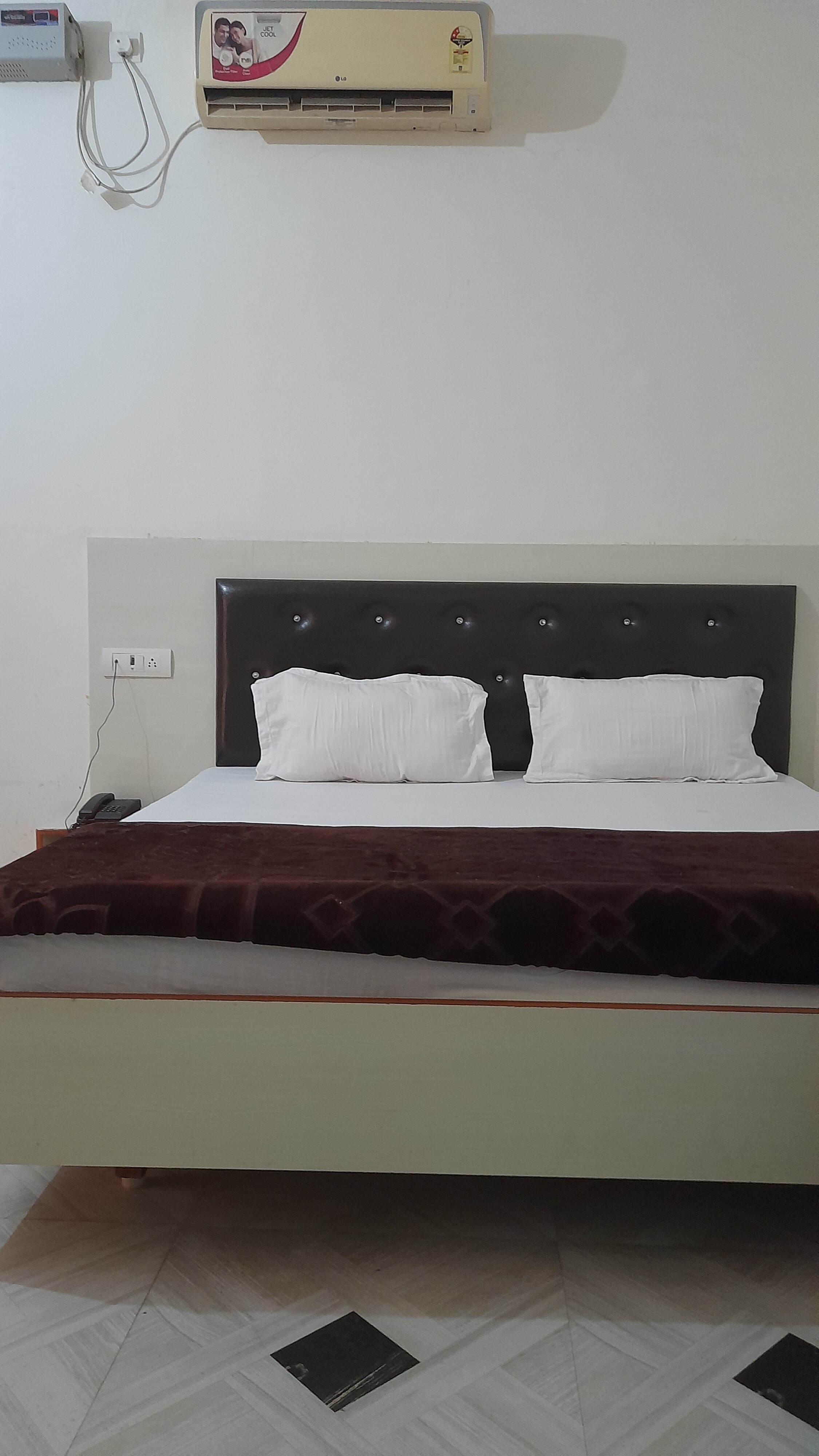 HOTEL SILSILA - Tap to explore photos