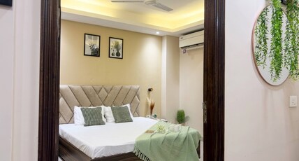 Ivory Leaf Homestay Near Metro Netflix OTT Room Type - Bedroom
