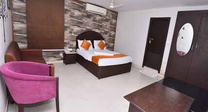 HOTEL MEENA PARADISE Room Type - LUXURY SUITE AC
