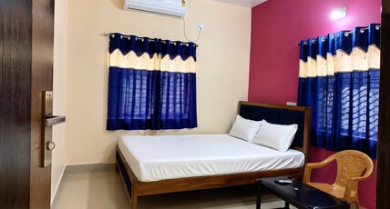 Rajalaxmi guest house Room Type - Deluxe Room